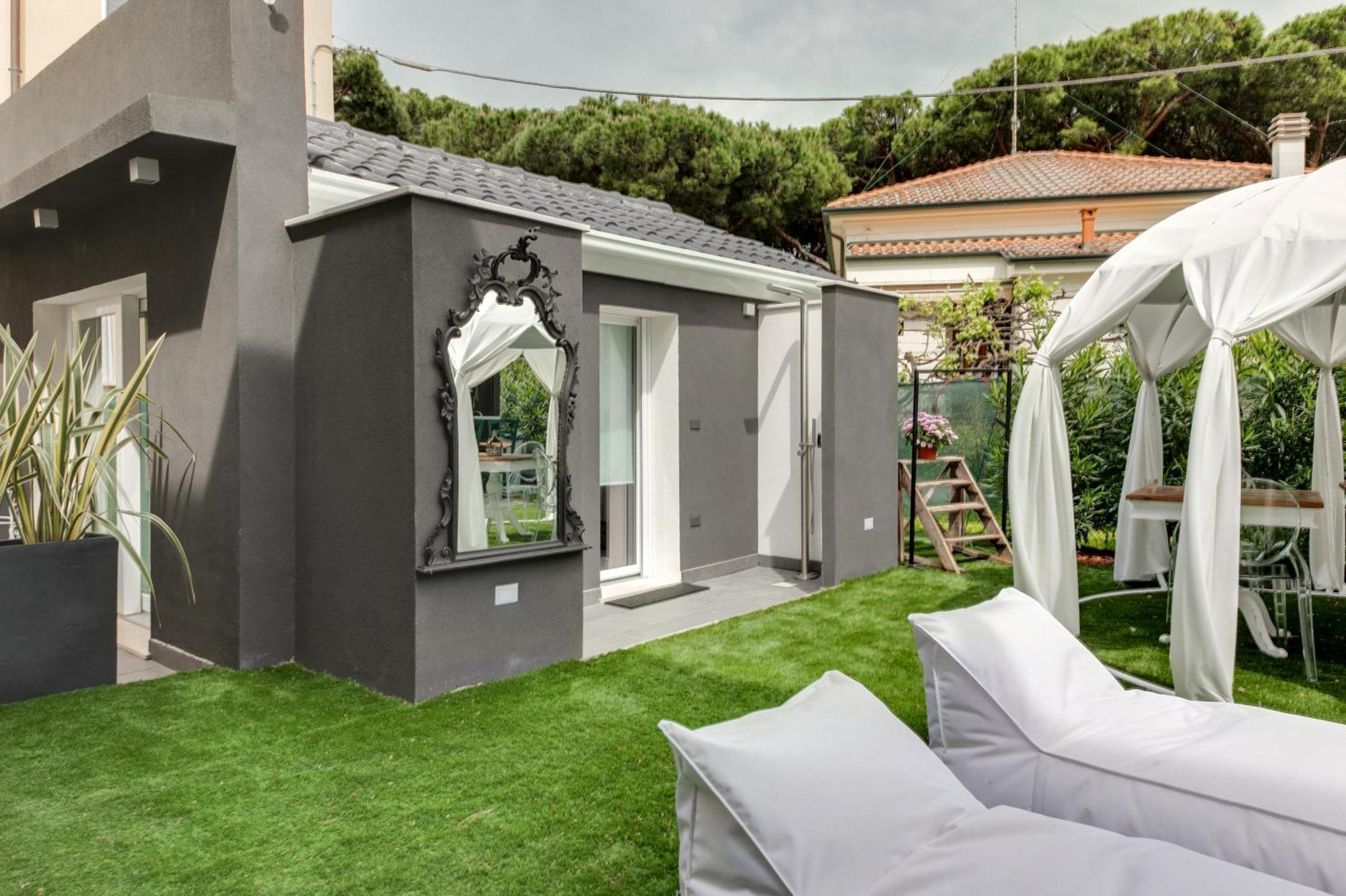 Villa Monti Suites&Aparts Cesenatico Εξωτερικό φωτογραφία