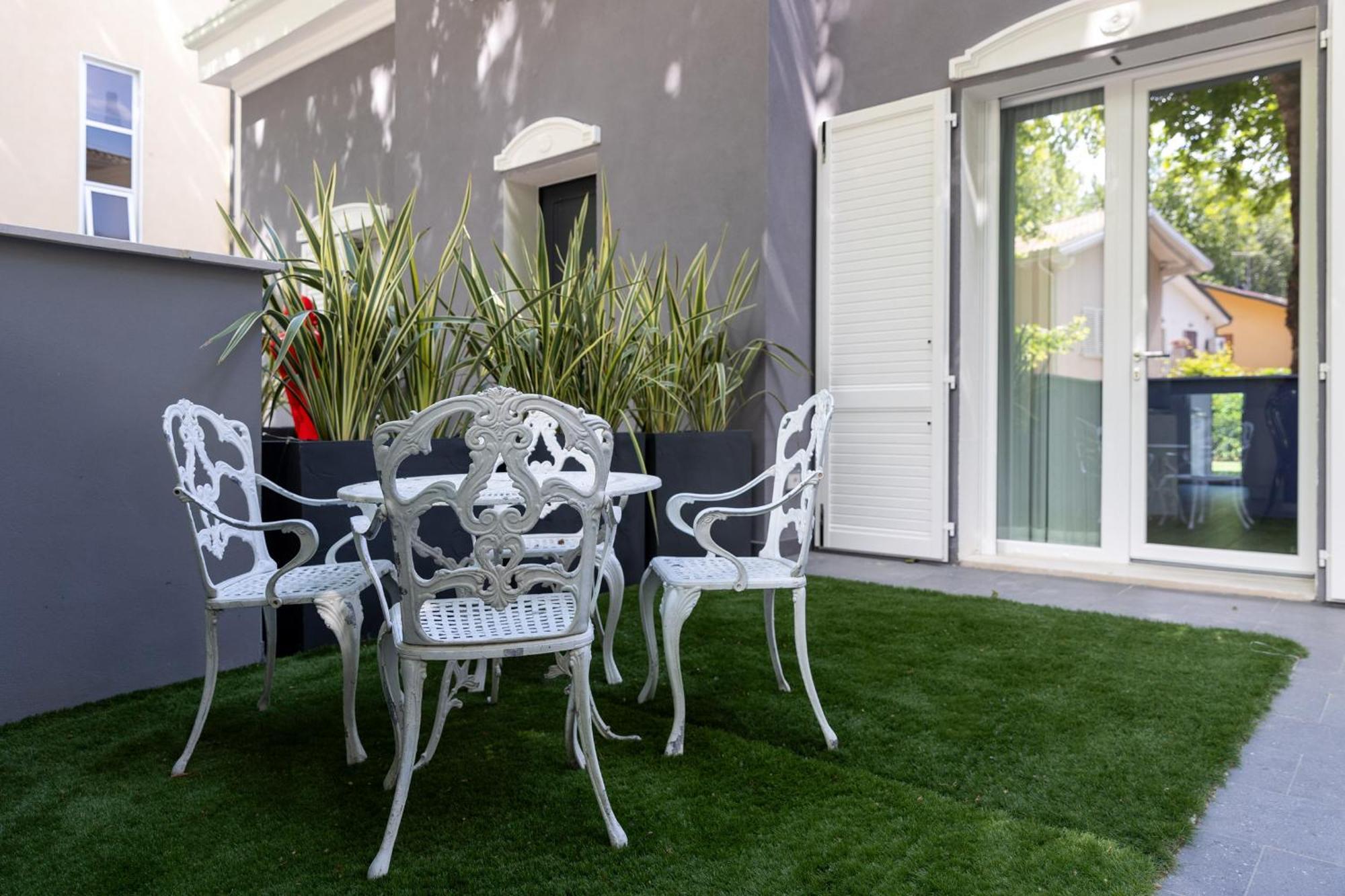 Villa Monti Suites&Aparts Cesenatico Εξωτερικό φωτογραφία